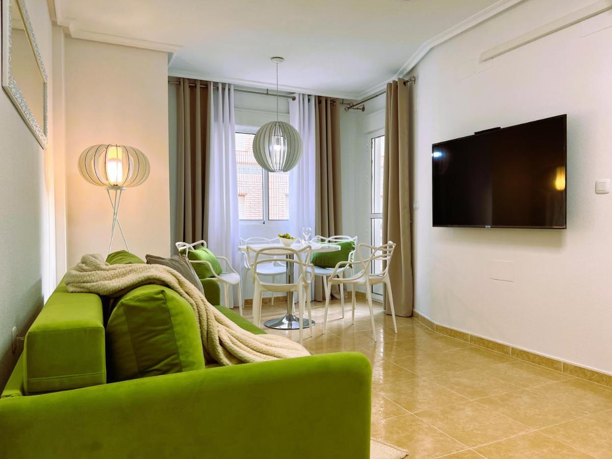 Holiday Suite Fragata Torrevieja Exterior photo