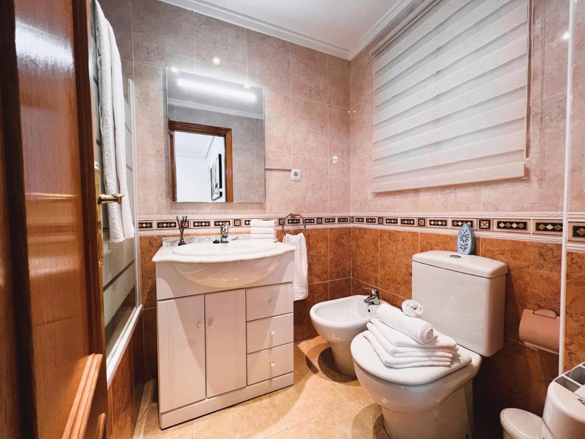 Holiday Suite Fragata Torrevieja Exterior photo