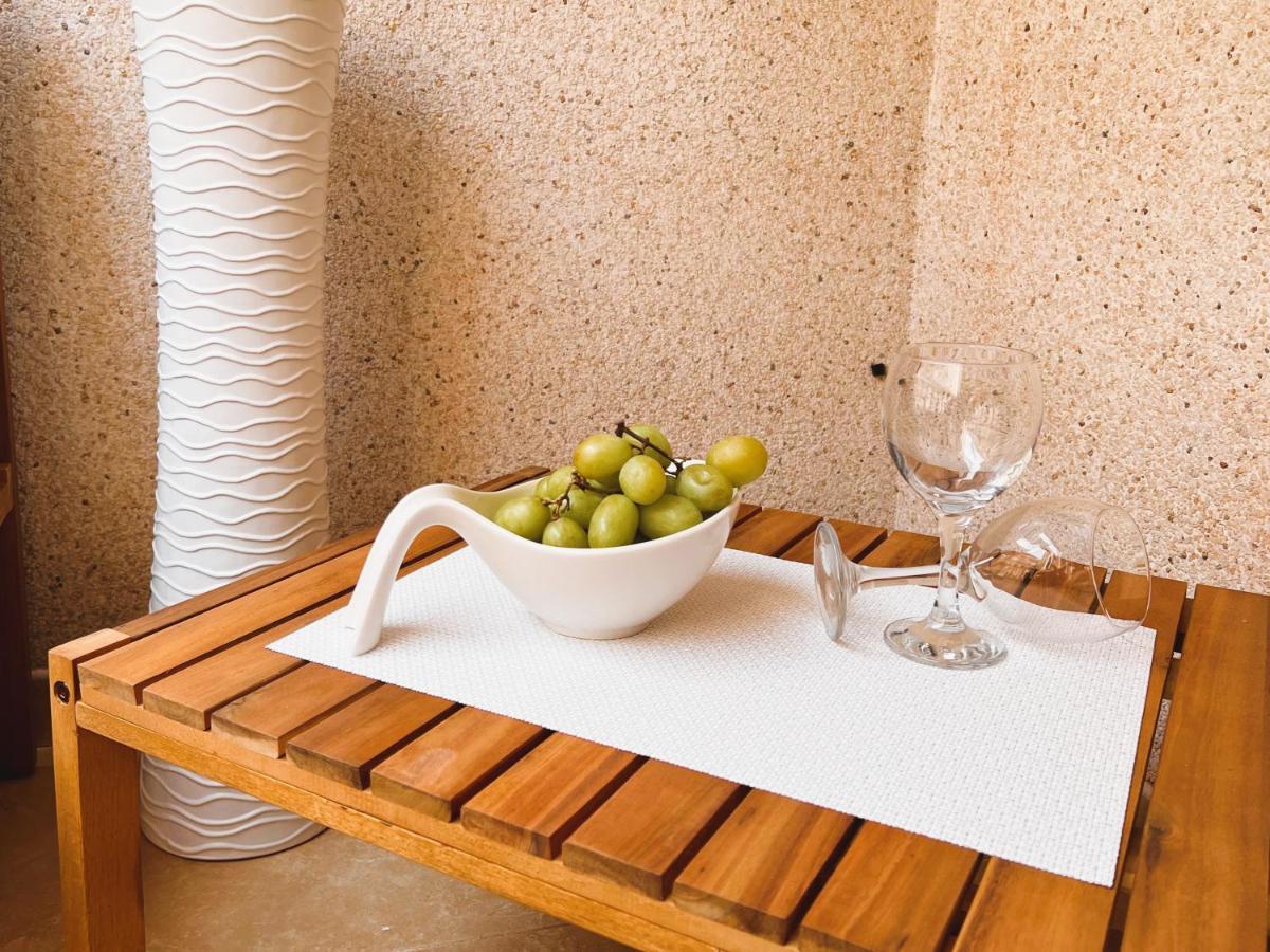 Holiday Suite Fragata Torrevieja Exterior photo