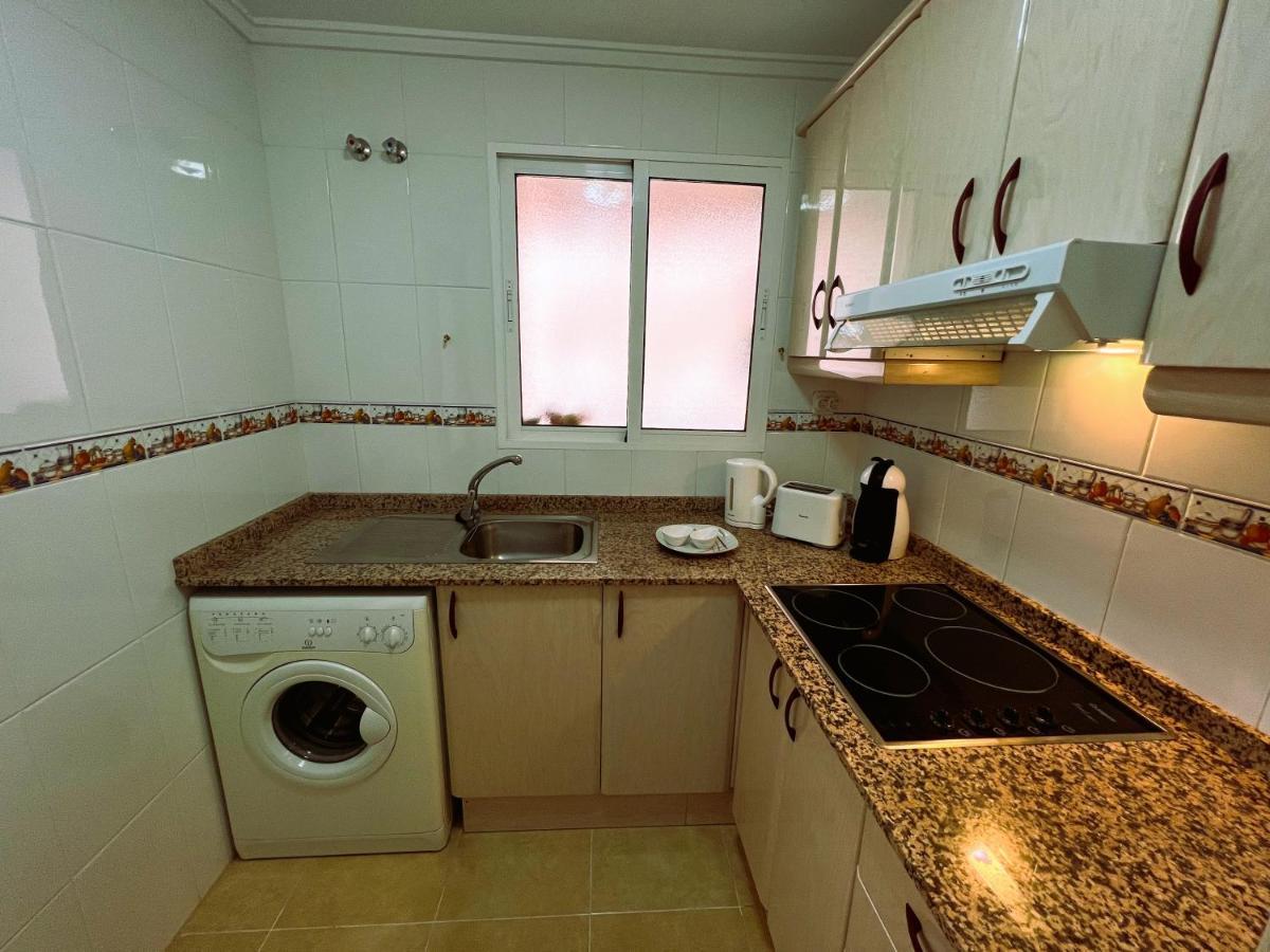 Holiday Suite Fragata Torrevieja Exterior photo
