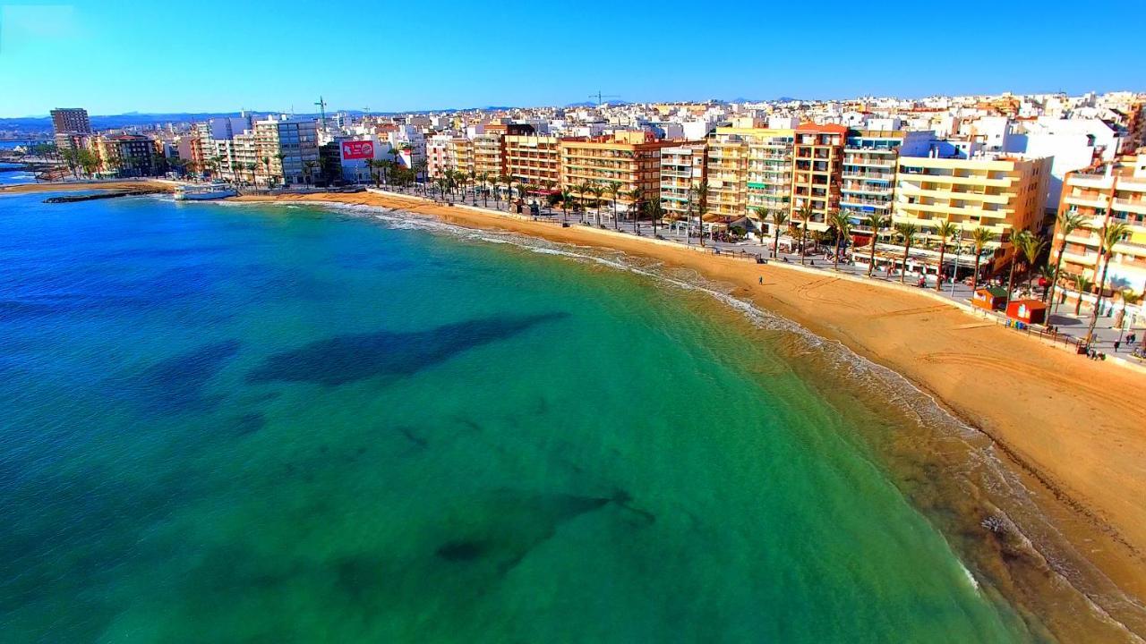 Holiday Suite Fragata Torrevieja Exterior photo